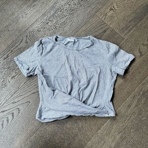 ✨5 for $30✨ Zara Trafaluc Front Twist Crop Top